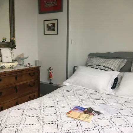 Bed & Breakfast La Mansarde Neuville-sous-Montreuil