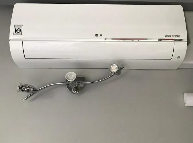 Couette-café La Mansarde 3*