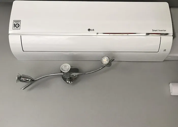 Couette-café La Mansarde 3*